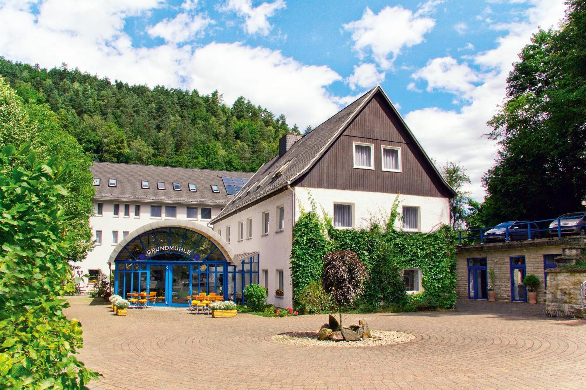 Hotel Garni Grundmuehle 바트샨다우 외부 사진